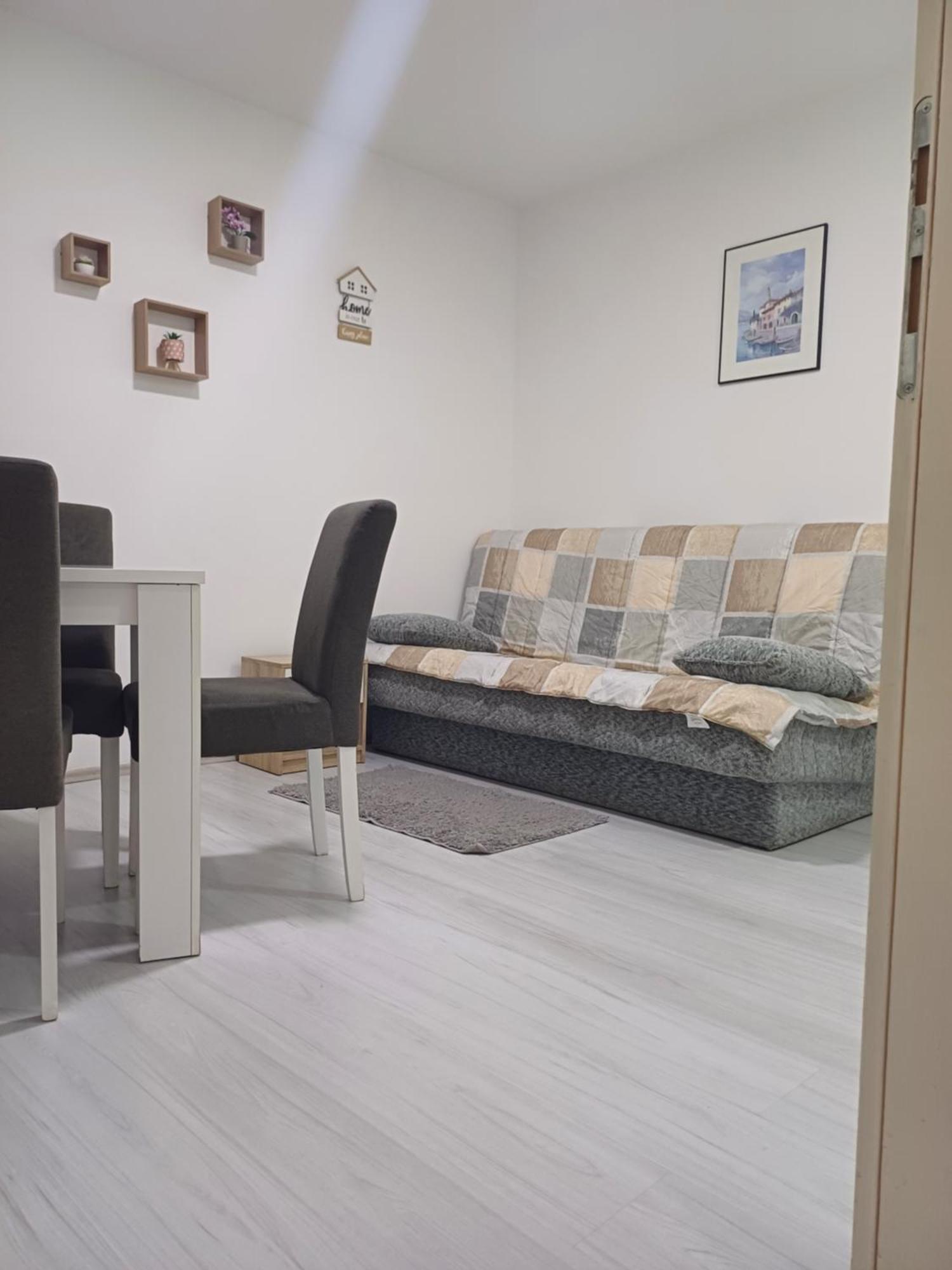Apartman “Sanja” Pirot Exteriör bild